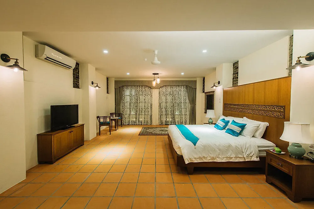バリック・プラウ Botanica Mansion Bed & Breakfast 3*,