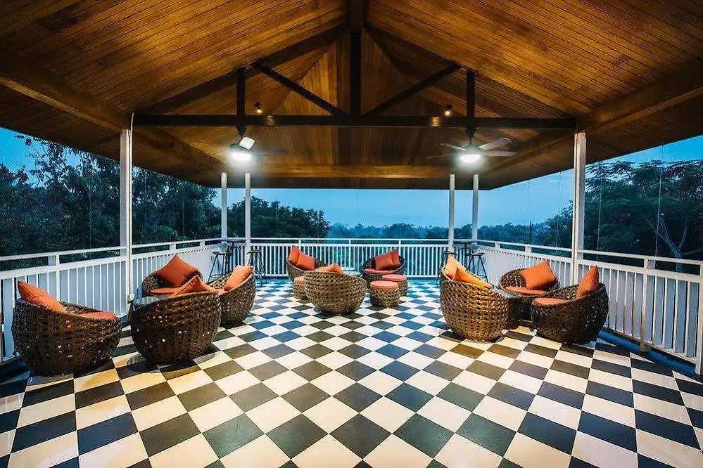 バリック・プラウ Botanica Mansion Bed & Breakfast